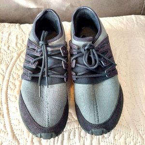 Adidas Mens S81919 Tubular radial grey Black sneakers Laces Run Jog Walk Size 6